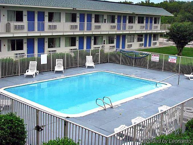 Motel 6-Clute, Tx Exterior photo